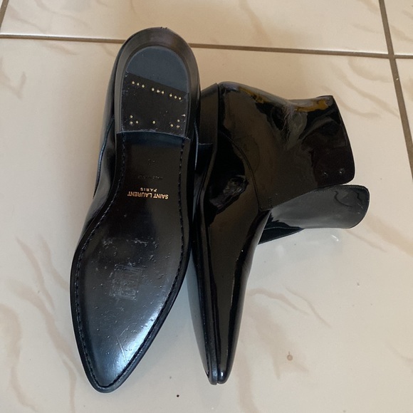 New SAINT LAURENT WOMEN'S 'JONAS' PATENT LEATHER ANKLE BOOTS BLACK. - Picture 7 of 9